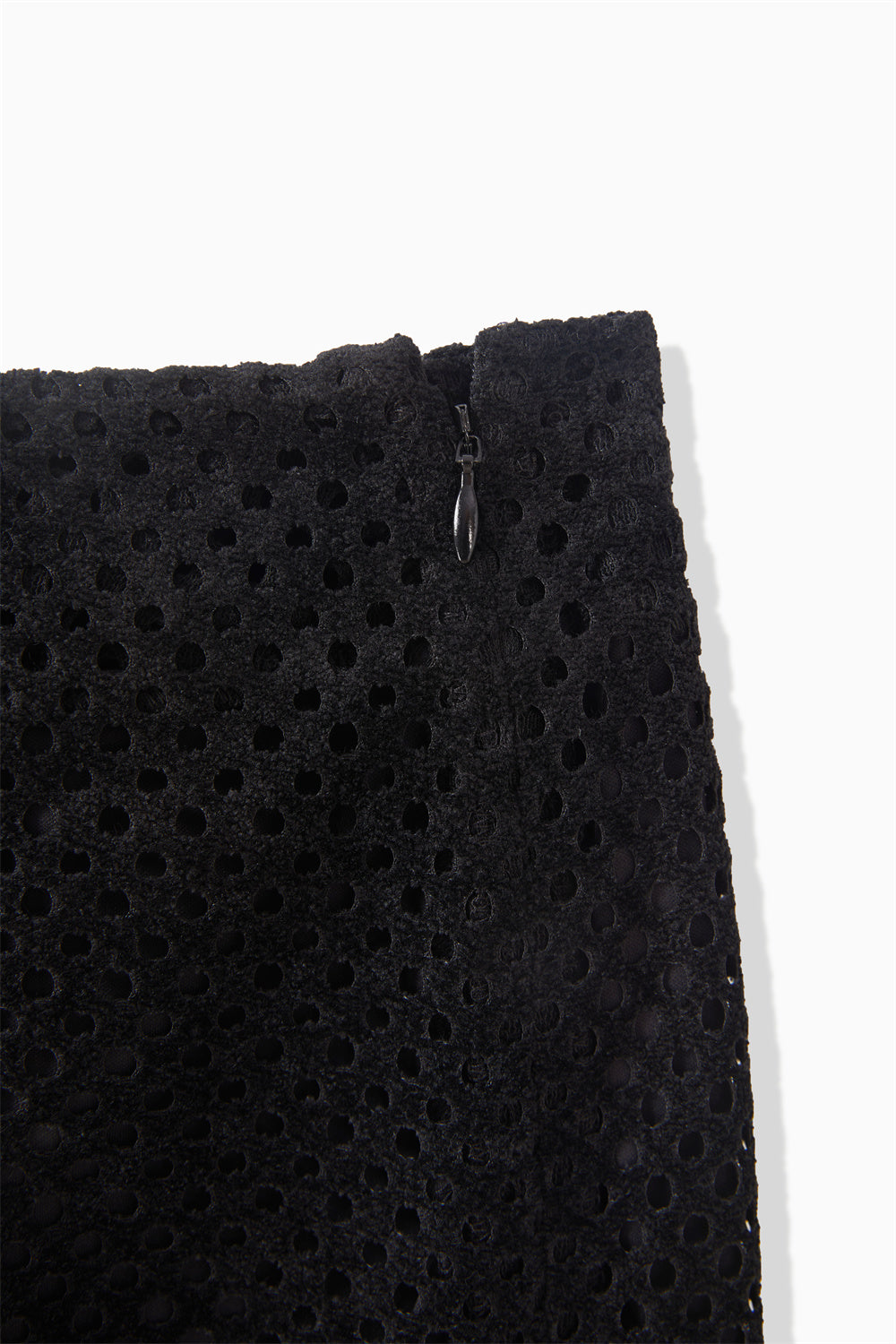 PUNCHING FLOCK SKIRT