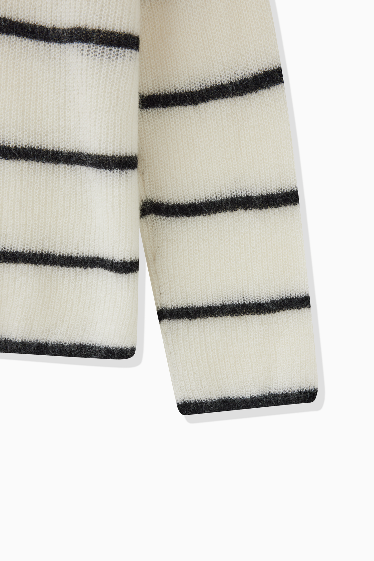 MOHAIR BORDER KNIT