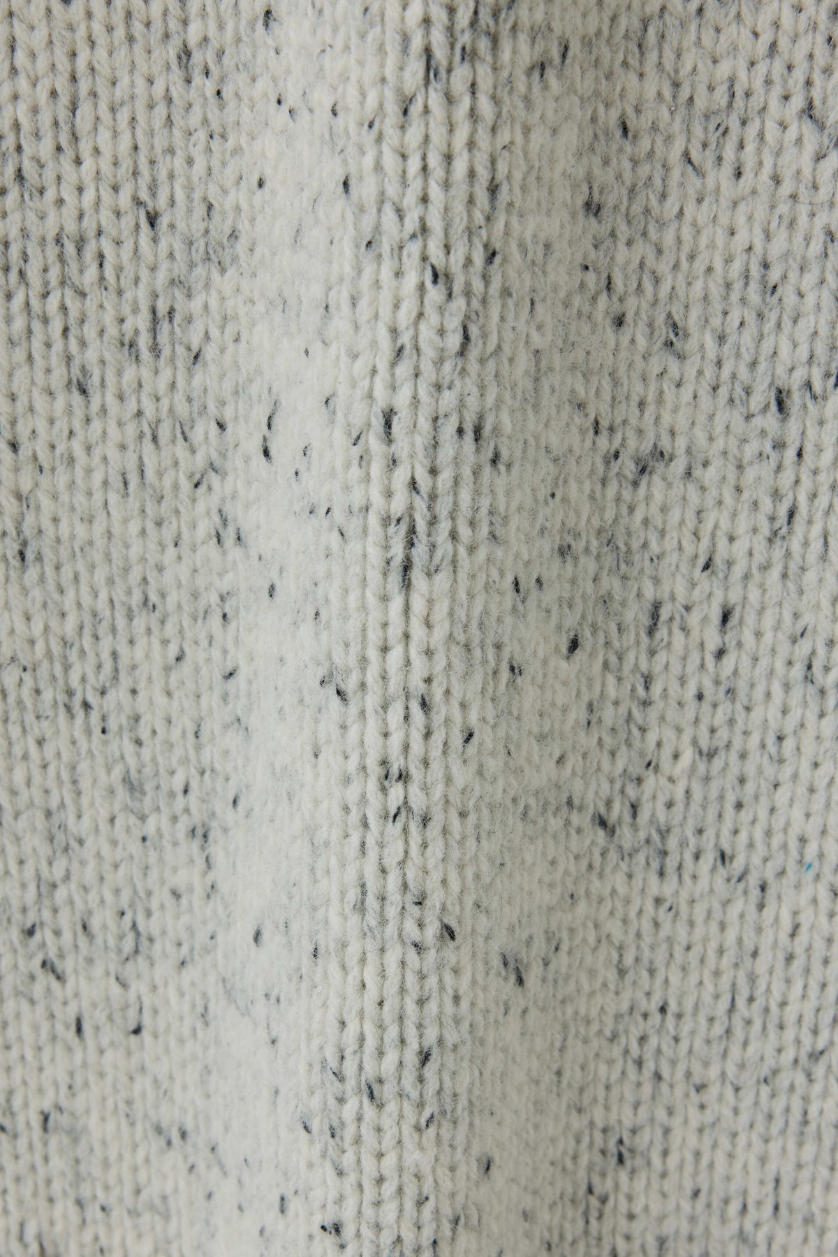 NEP YARN V-NECK KNIT