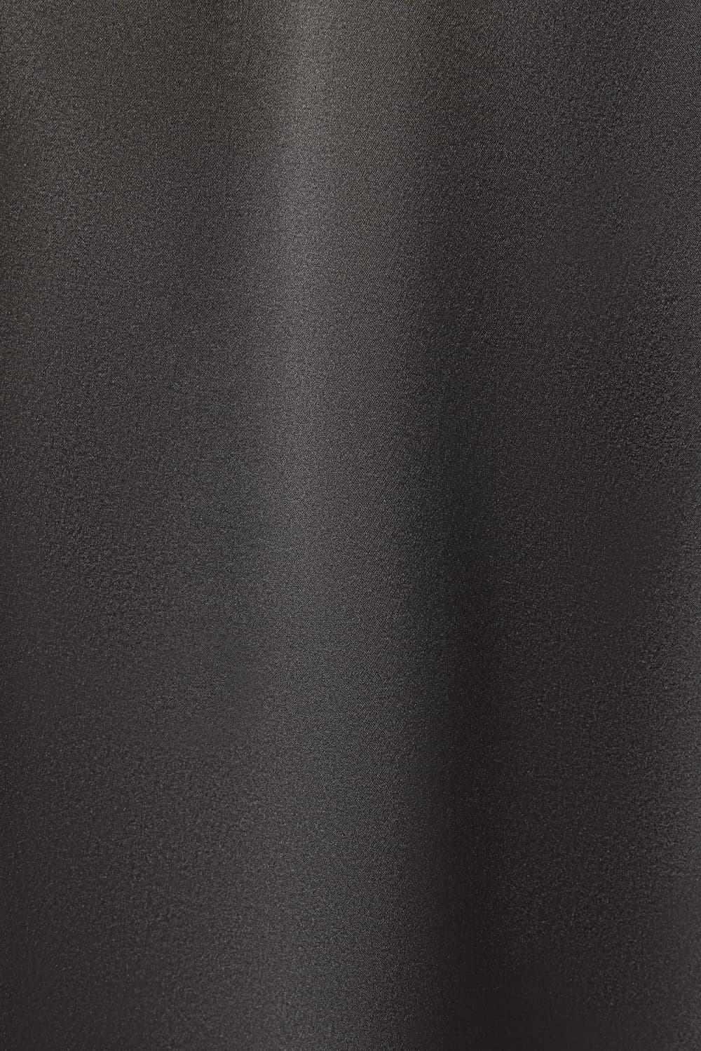 SILK SATIN SLEEVELESS TOP