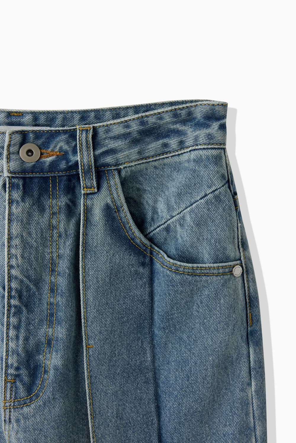 TUCKED DENIM PANTS