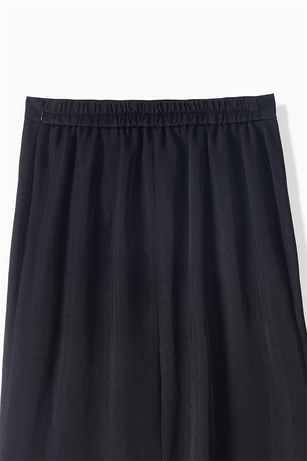 HEAVY SATIN SKIRT