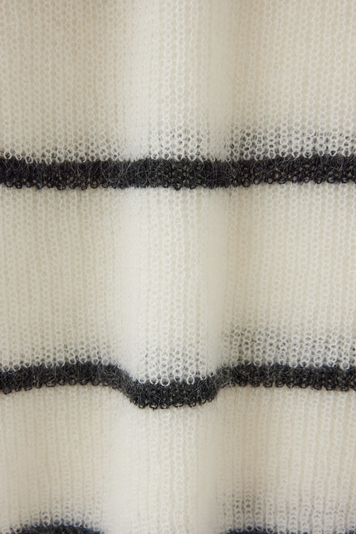 MOHAIR BORDER KNIT