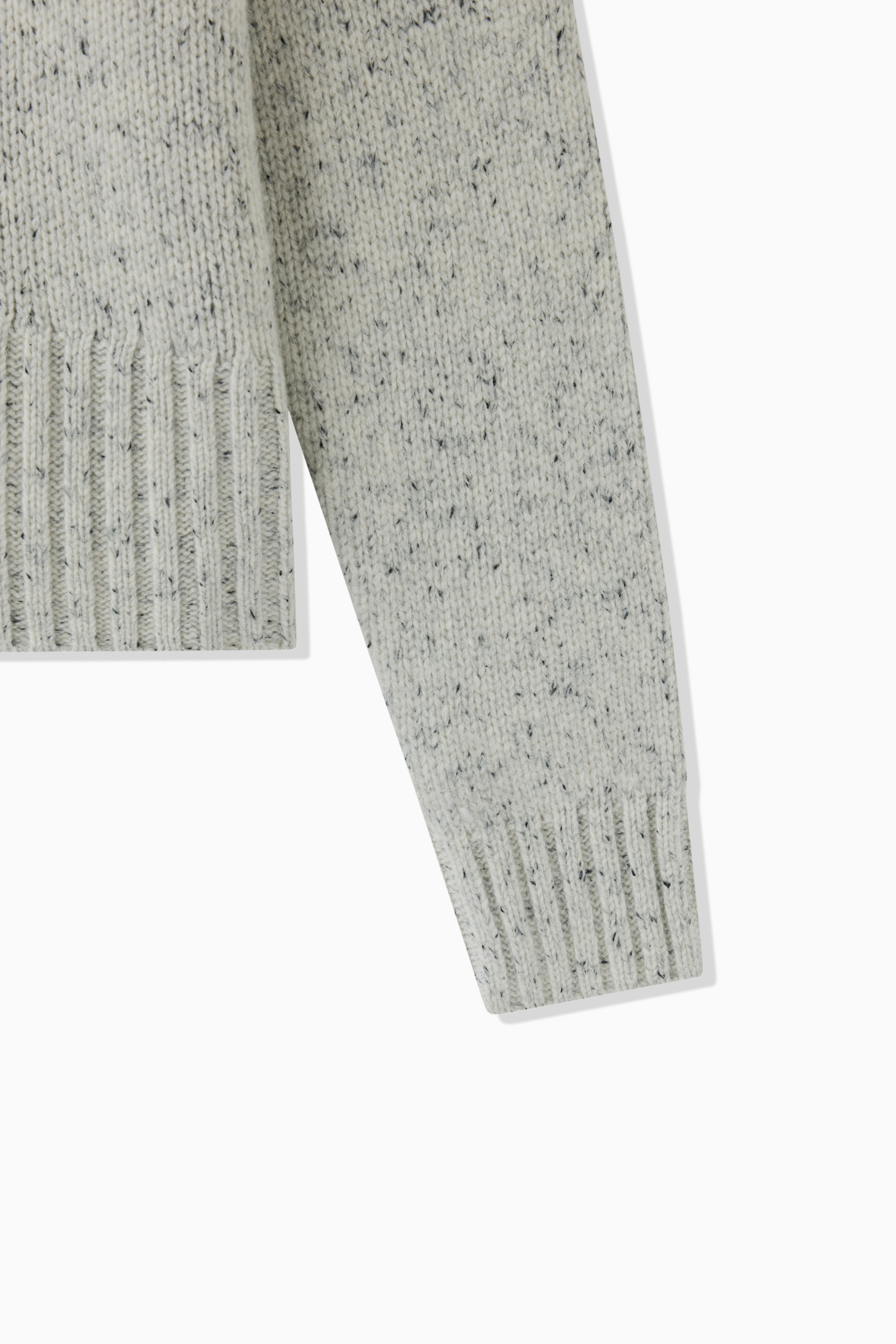NEP YARN V-NECK KNIT