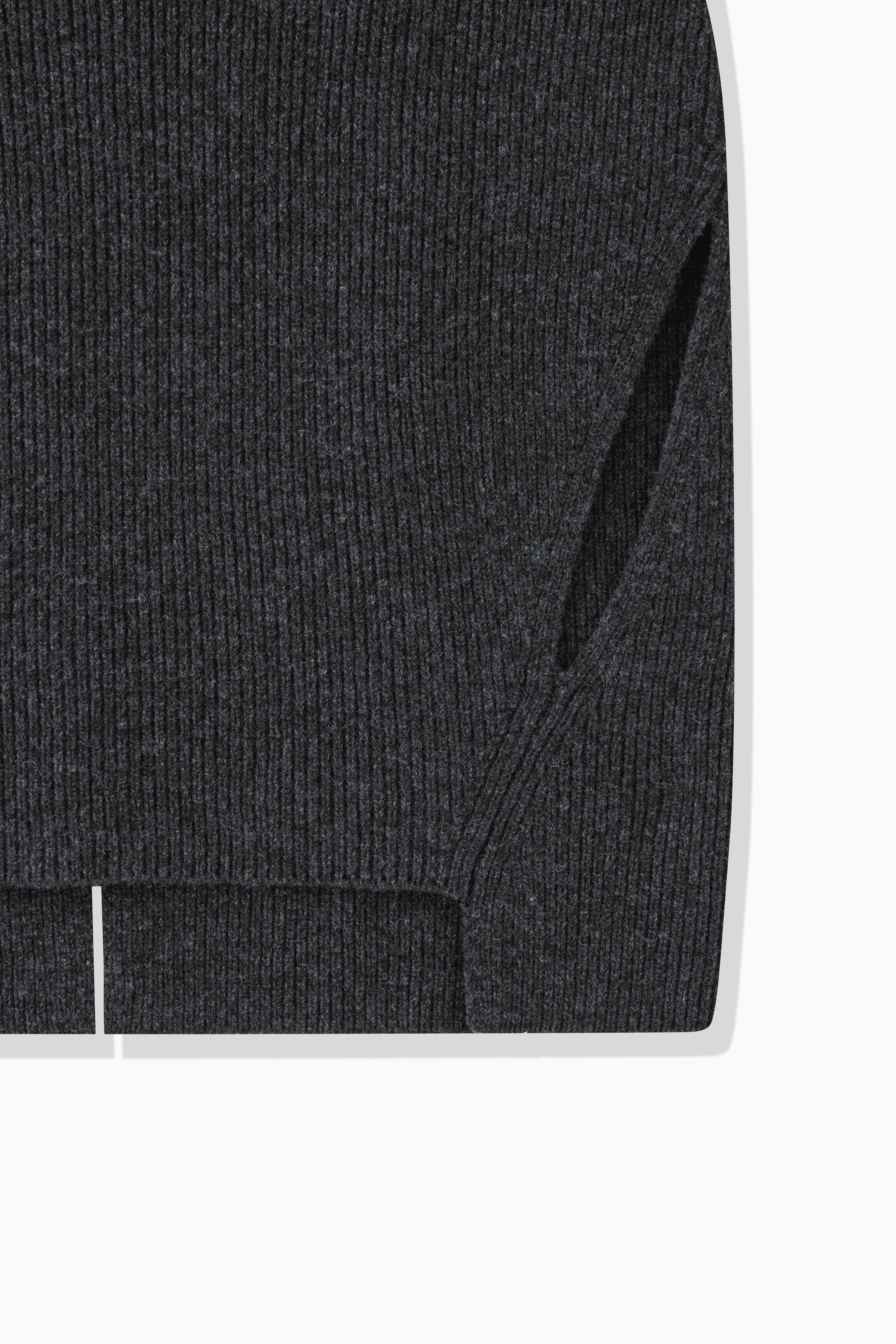 WOOL RIB KNIT PONCHO